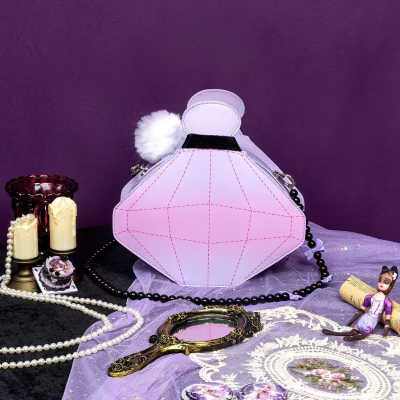 Identity Ⅴ Vera Nair Perfumer  - مراجعة Anime Convention Merchandise وسعره